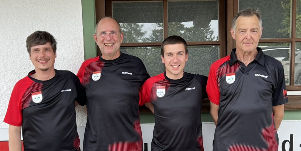 4. Mannschaft von links: Karl Sperl, Peter Herrchen, Michael Weber, Georg Biechl; nicht abgebildet: Sigmund Wacker