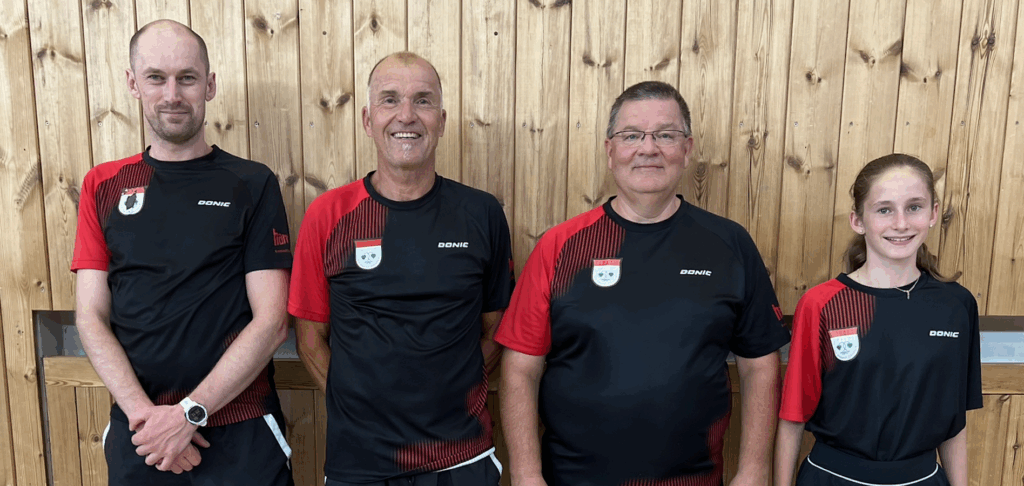 7. Herren-Mannschaft von links: Juraj Baca, Michael Runge, Uwe Elsner, Theresa Obermüller, nicht abgebildet: Klaus Schlemper, Louise Koll